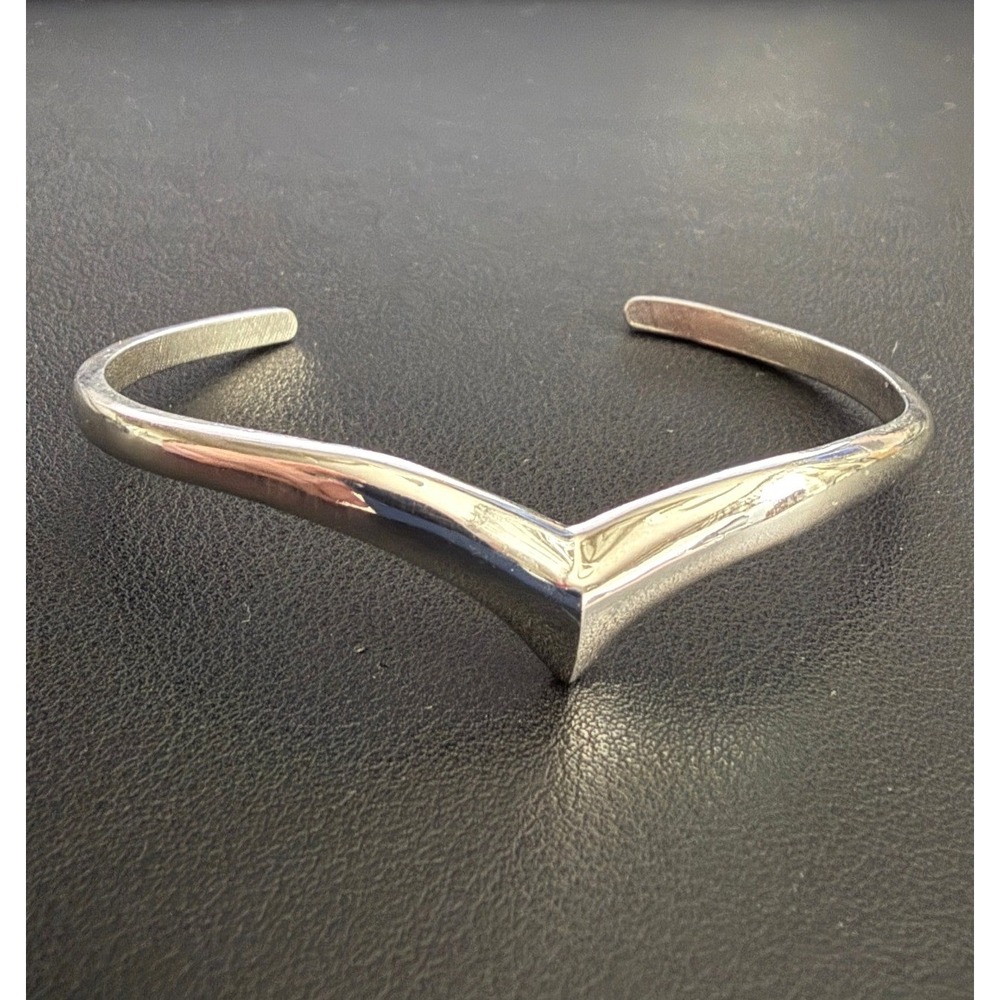 Vintage Avon Avant Cuff Bracelet Silver Tone